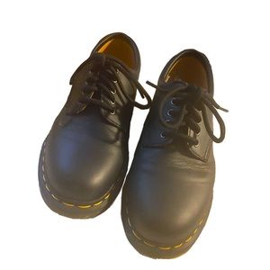 Dr. Martens 8053 leather platform casual shoes